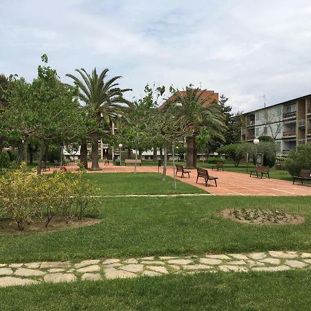 Апартаменты Book Ibiza Салоу Экстерьер фото