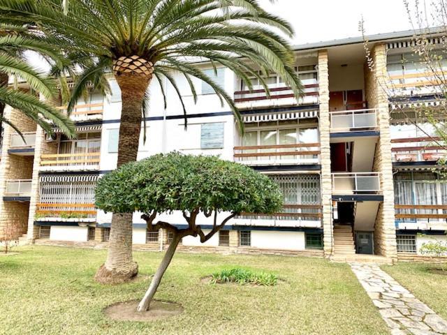 Апартаменты Book Ibiza Салоу Экстерьер фото