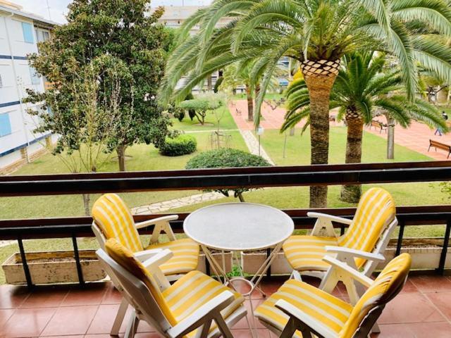 Апартаменты Book Ibiza Салоу Экстерьер фото